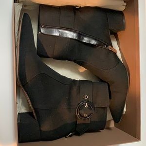 Spectacular Gianvito Rossi booties, like new. Worn 1-2x